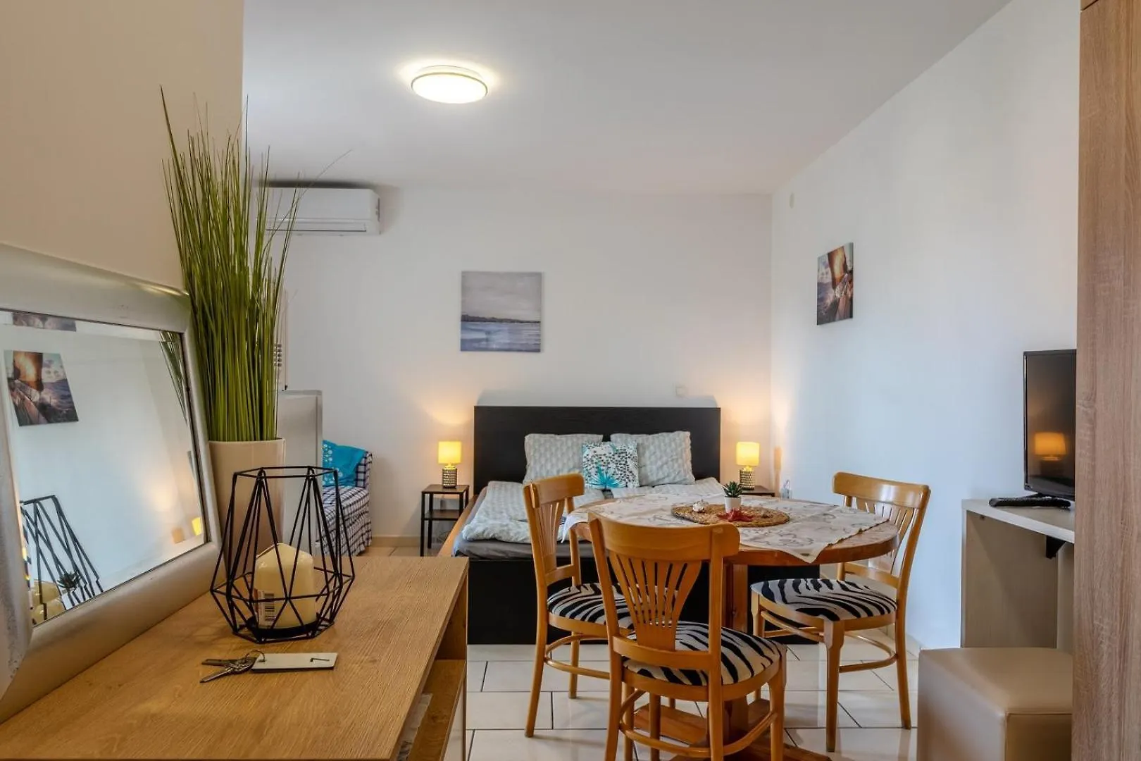 Apartments By The Sea Vir - 21579